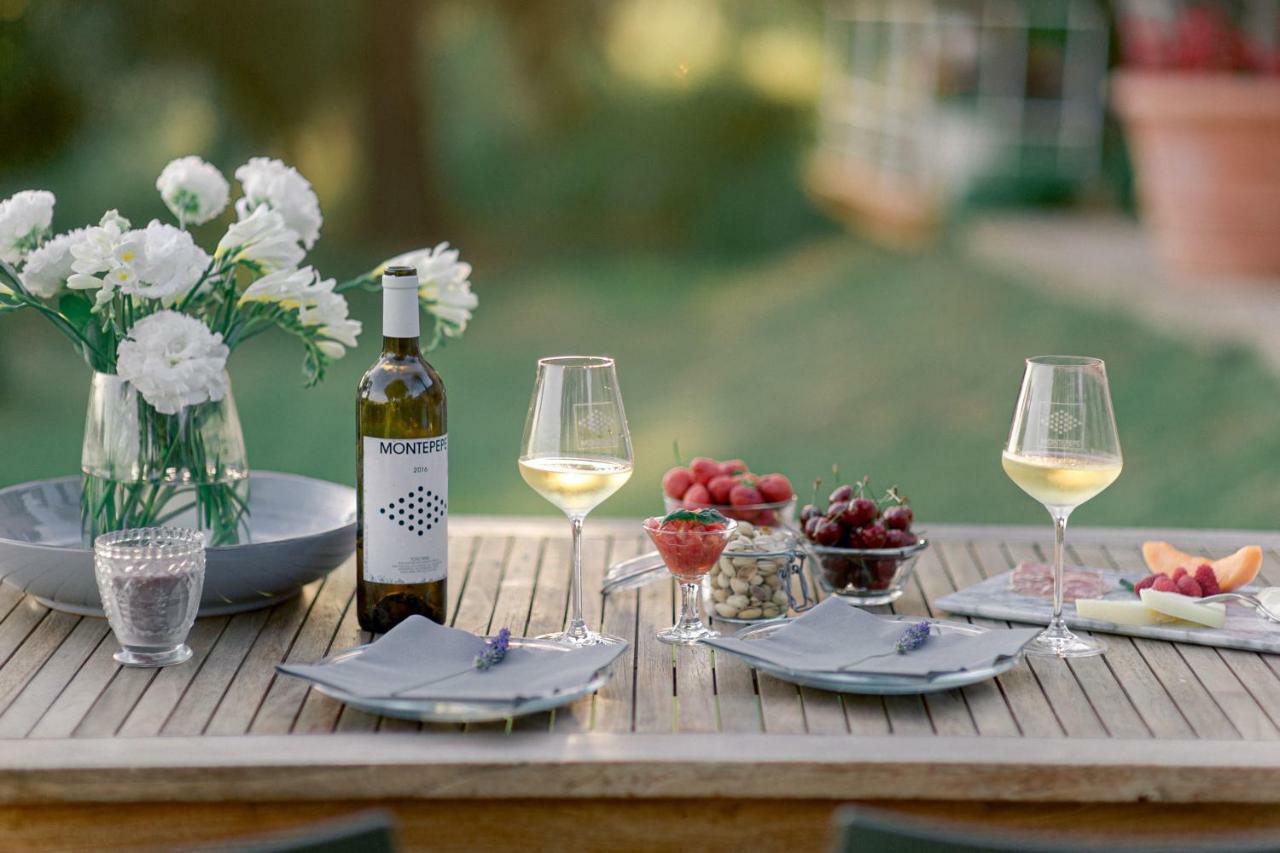Relais Montepepe Winery & Spa モンティニョーゾ エクステリア 写真